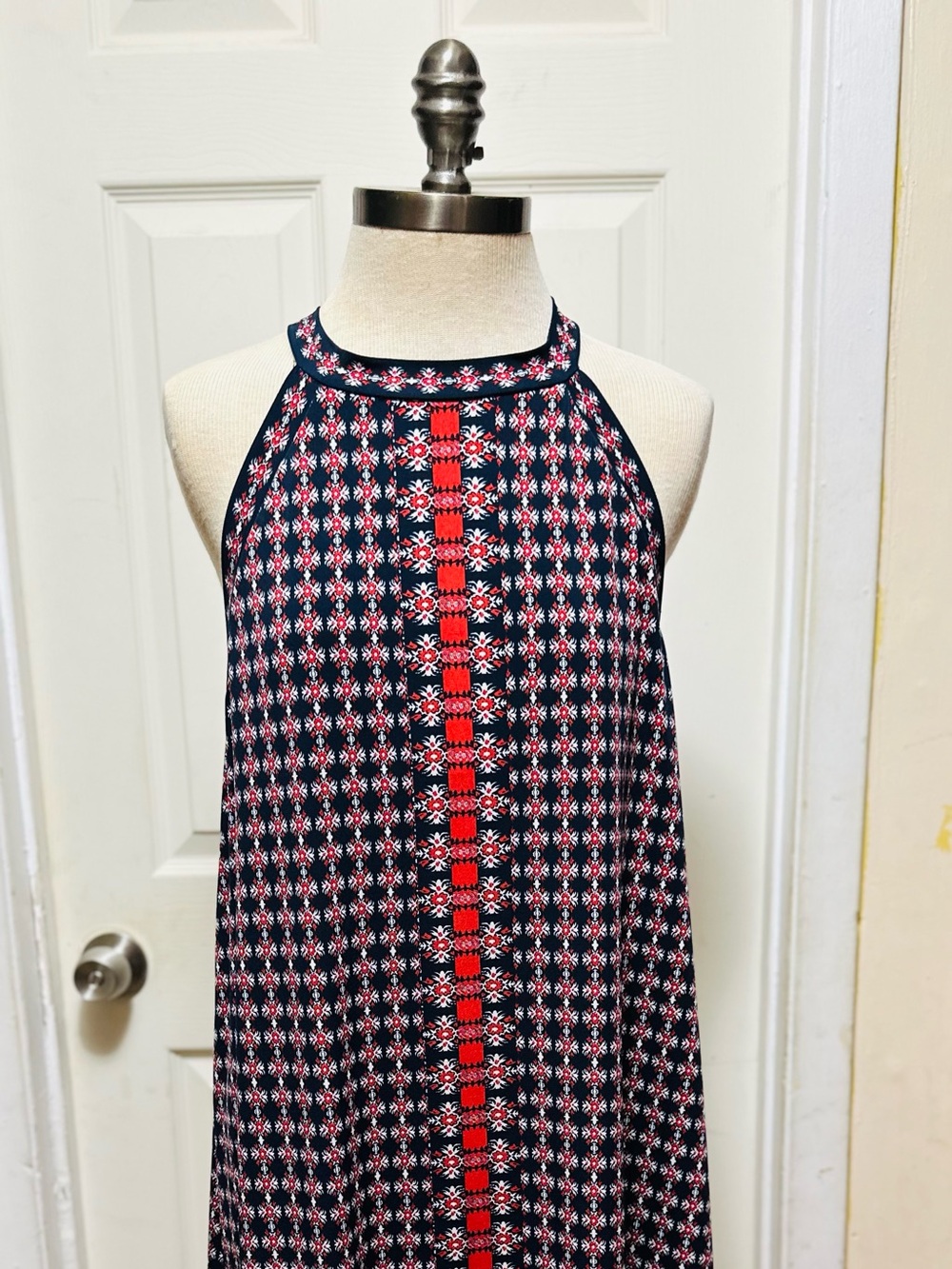 Max Studio Sleeveless Navy & Red Patterned Halter Shift Dress size XL # 555